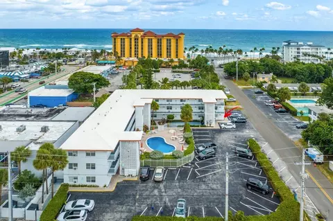 120 NE 20th Ave #11, Deerfield Beach, FL 33441