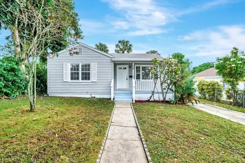 908 38th St, West Palm Beach, FL 33407