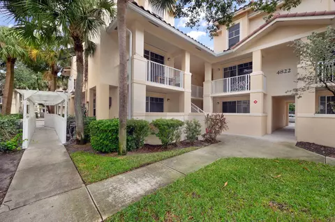 4822 Chancellor Dr #22, Jupiter, FL 33458