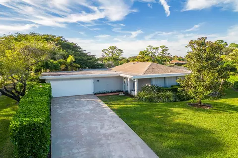 13297 Garth Ct, Palm Beach Gardens, FL 33418