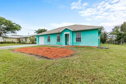 5807 NW Burri Ct, Port Saint Lucie, FL 34986