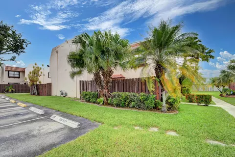6351 Seven Springs Blvd #B, Greenacres, FL 33463