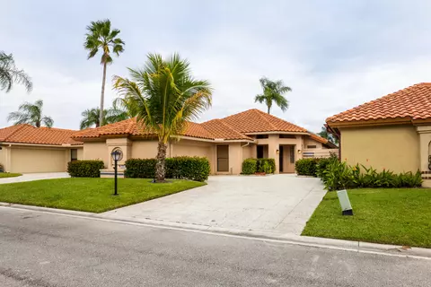 2789 SW Mariposa Cir, Palm City, FL 34990