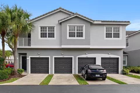 3100 Grandiflora Dr, Greenacres, FL 33467