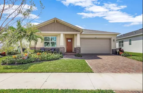 494 SE Twisted Bark Way, Port Saint Lucie, FL 34984