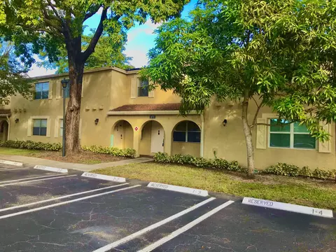 10711 La Placida Dr #5, Coral Springs, FL 33065