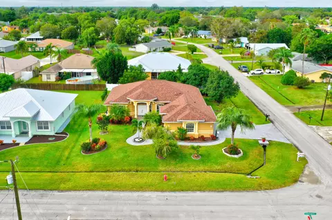 561 NW Sagamore Ter, Port Saint Lucie, FL 34953