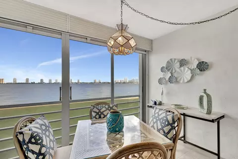501 Lake Shore Dr #202, Lake Park, FL 33403