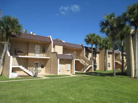 100 Lake Meryl Dr #206, West Palm Beach, FL 33411