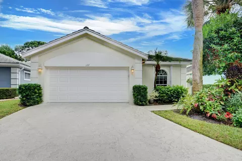 122 Harbor Lake Cir, Greenacres, FL 33413