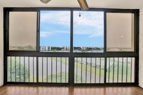 7076 Huntington Ln #808, Delray Beach, FL 33446