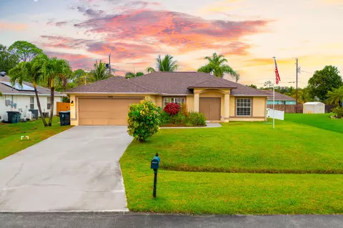 1968 SW Hillman St, Port Saint Lucie, FL 34953