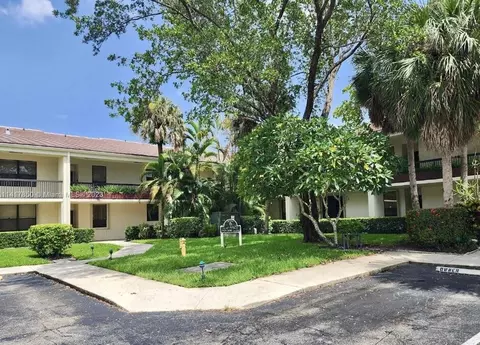 7300 NW 1st St #108, Plantation, FL 33317