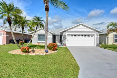 6132 Alexandria Cir, Fort Pierce, FL 34982