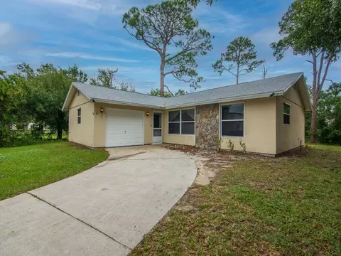 1875 10th St SW, Vero Beach, FL 32962