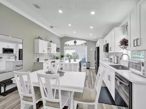 6838 Starpass Ct, Lake Worth, FL 33463