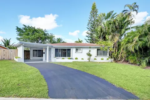 1115 SE 14th Dr, Deerfield Beach, FL 33441