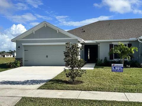 8613 Modeno St, Fort Pierce, FL 34951
