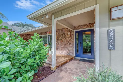 2565 Prosperity Oaks Ct, Palm Beach Gardens, FL 33410