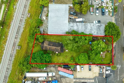 237 SE 1st Ter, Deerfield Beach, FL 33441