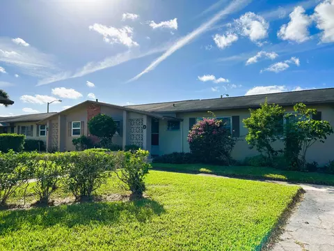 5263 Cresthaven Blvd #D, West Palm Beach, FL 33415
