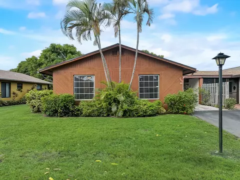 2663 SE 28th Cir #54, Boynton Beach, FL 33435