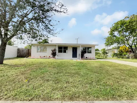 4040 SW 59th Ter, West Park, FL 33023