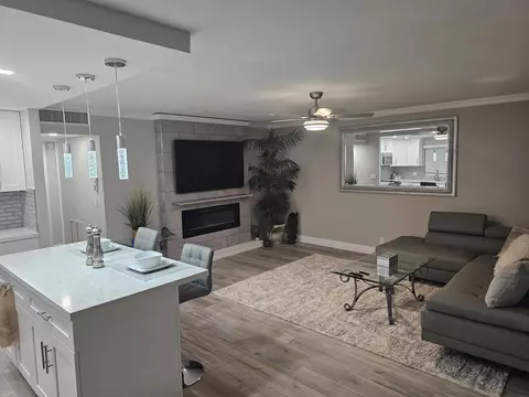 604 W Saxony M Ln W #604, Delray Beach, FL 33446