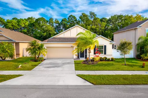 5331 NW Wisk Fern Cir, Port Saint Lucie, FL 34986