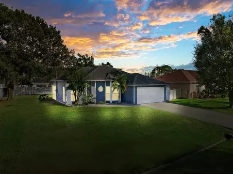 1751 SW Advana St, Port Saint Lucie, FL 34953