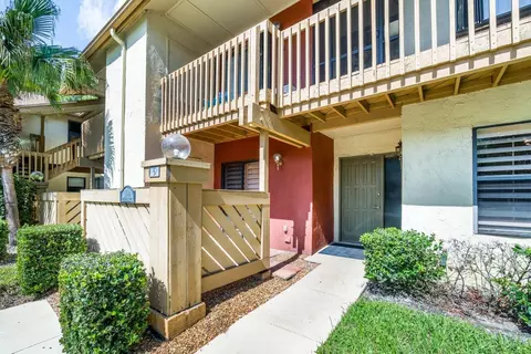 13095 Bel Haven Ct #5, Wellington, FL 33414