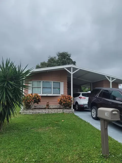 38 Sierra Del Norte, Fort Pierce, FL 34951
