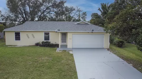 1552 SW Hextel Ave, Port Saint Lucie, FL 34953