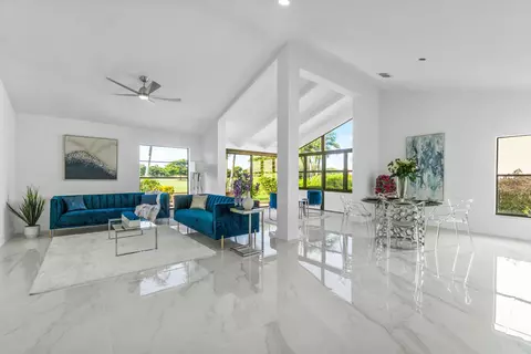 5637 Lakeview Mews Ct, Boynton Beach, FL 33437
