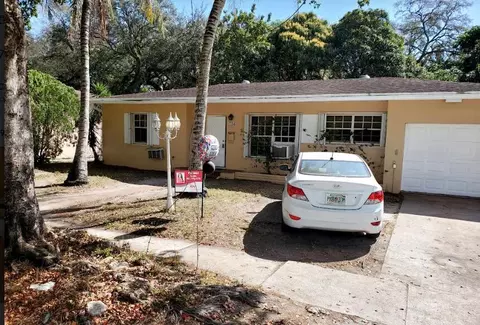 734 NE 145 St, North Miami, FL 33161