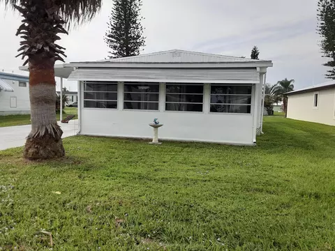 45 Golf Dr, Port Saint Lucie, FL 34952