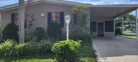 365 Seahorse Ter #J-13, Fort Pierce, FL 34982