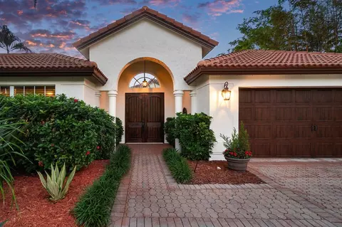 20077 Palm Island Dr, Boca Raton, FL 33498