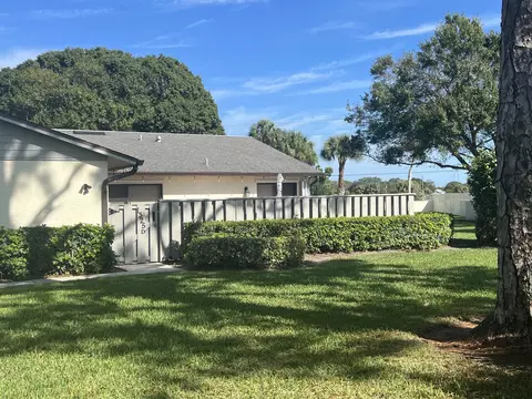 1325 Peppertree Trl #D, Fort Pierce, FL 34950