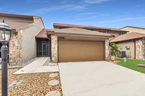 5052 Sesame St, Palm Beach Gardens, FL 33418