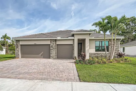 1490 SW Lago Cir, Palm City, FL 34990