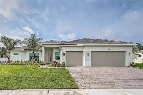 1560 Lago Cir, Palm City, FL 34990