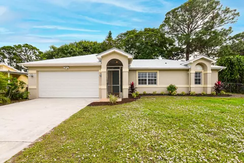 110 SW Christmas Ter, Port Saint Lucie, FL 34984