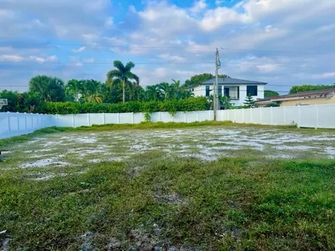 231 Forest Hill Blvd, West Palm Beach, FL 33405