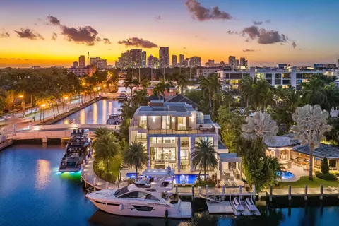 2 Fiesta Way, Fort Lauderdale, FL 33301