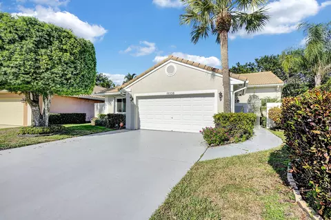10538 Pebble Cove Ln, Boca Raton, FL 33498