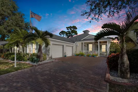 502 NE Canoe Park Cir, Port Saint Lucie, FL 34983