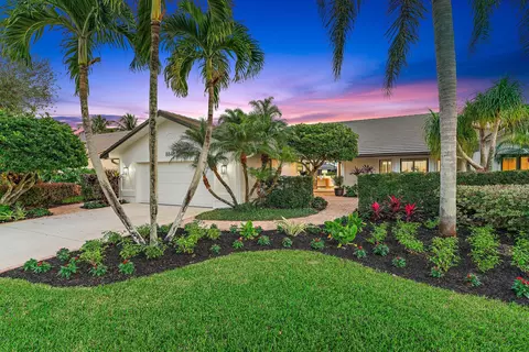 8848 SE Marina Bay Dr, Hobe Sound, FL 33455