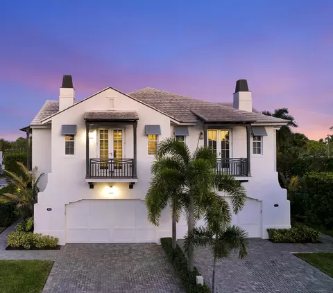 925 St George Blvd, Delray Beach, FL 33483