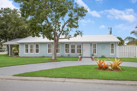 9180 SEagle Ave, Hobe Sound, FL 33455